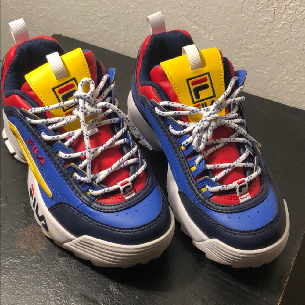 Fila shoes - Picture 2 of 4